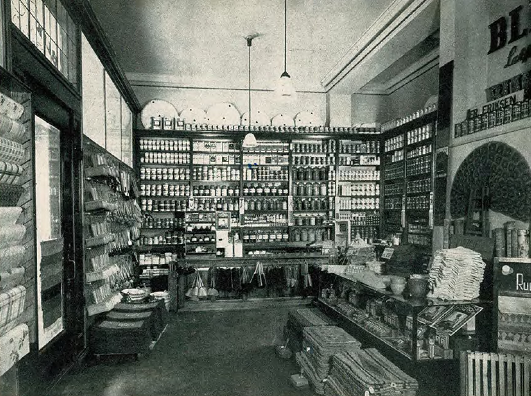 F.E. Eriksen butik set indenfor