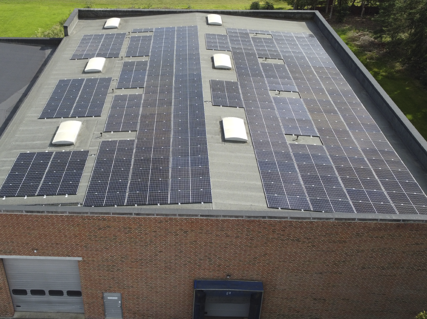 Solceller på taget hos Eriksen Randers i 2022